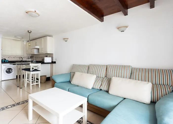 Home2book Americas & Pool *