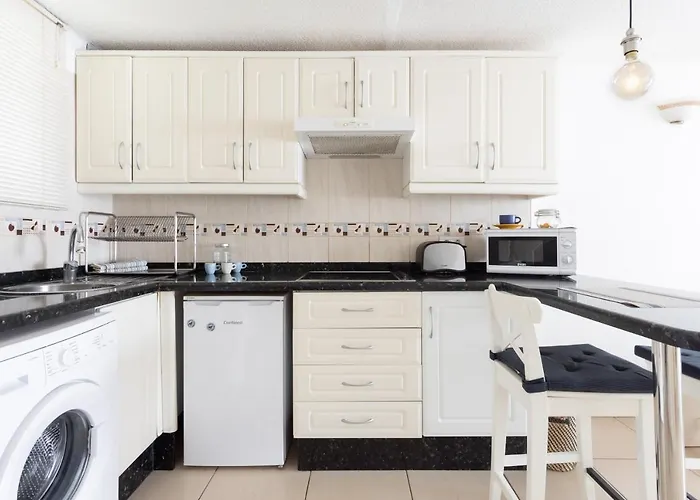 Home2book Americas & Pool Апартаменты